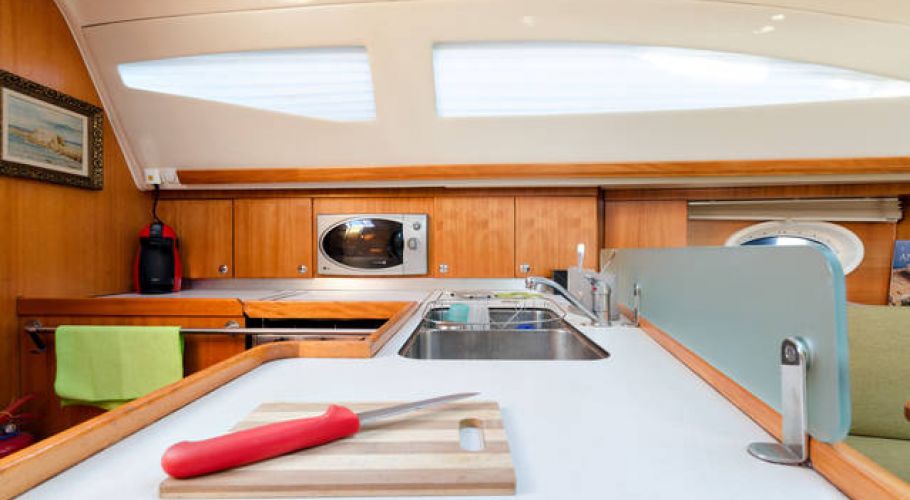 0fcbd75e-f1a8-4b33-9f4c-e4a969c7fa23