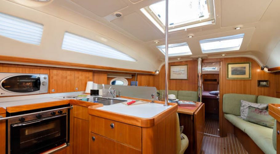 f0c437a5-b1c8-4704-85d7-761c7af647ae